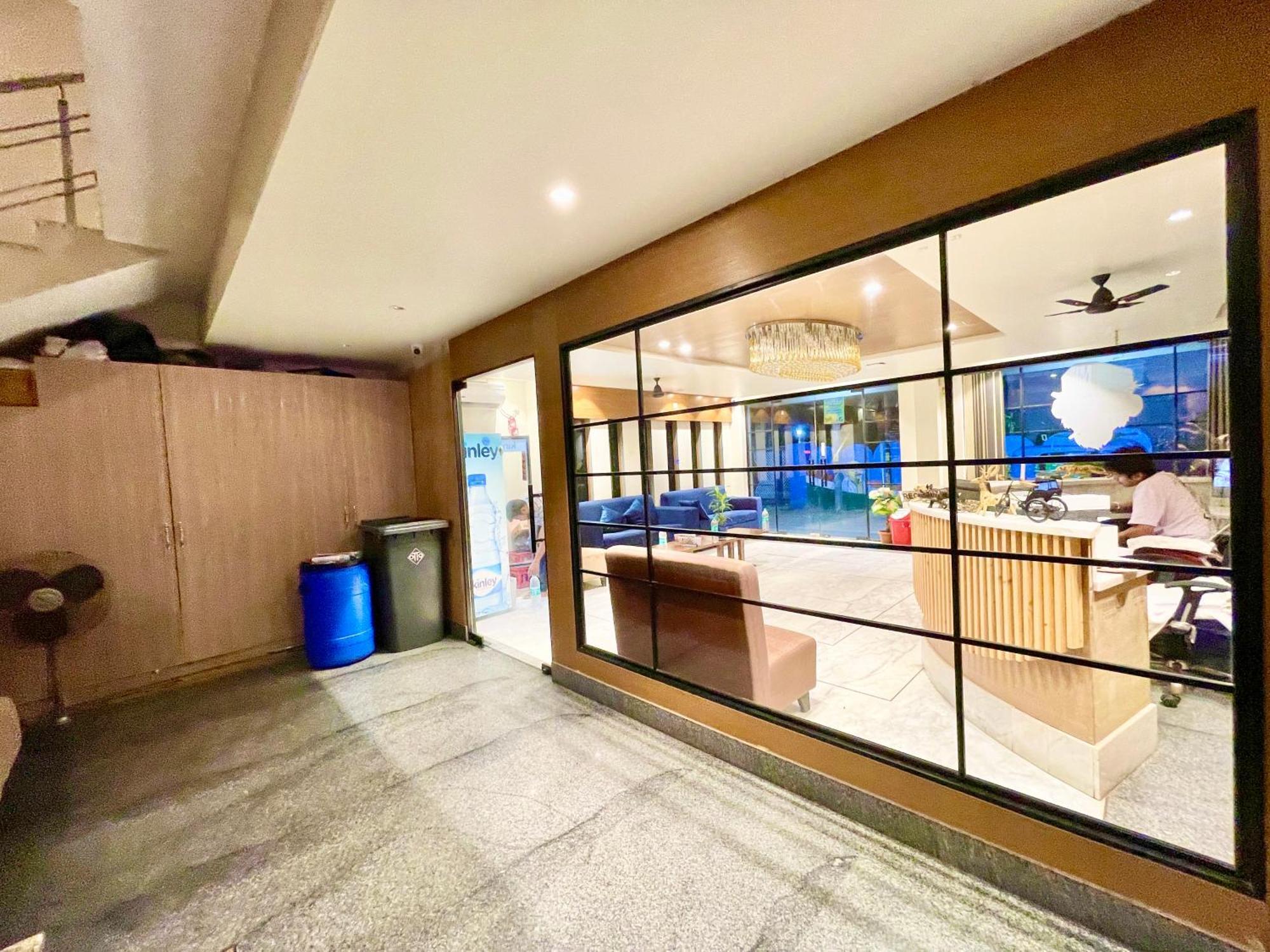 Hotel Rb International ! Puri Near-Sea-Beach-And-Temple Fully-Air-Conditioned-Hotel With-Lift-And-Card Payment Accepted-Parking-Facility, Best Hotel In Puri Exterior foto