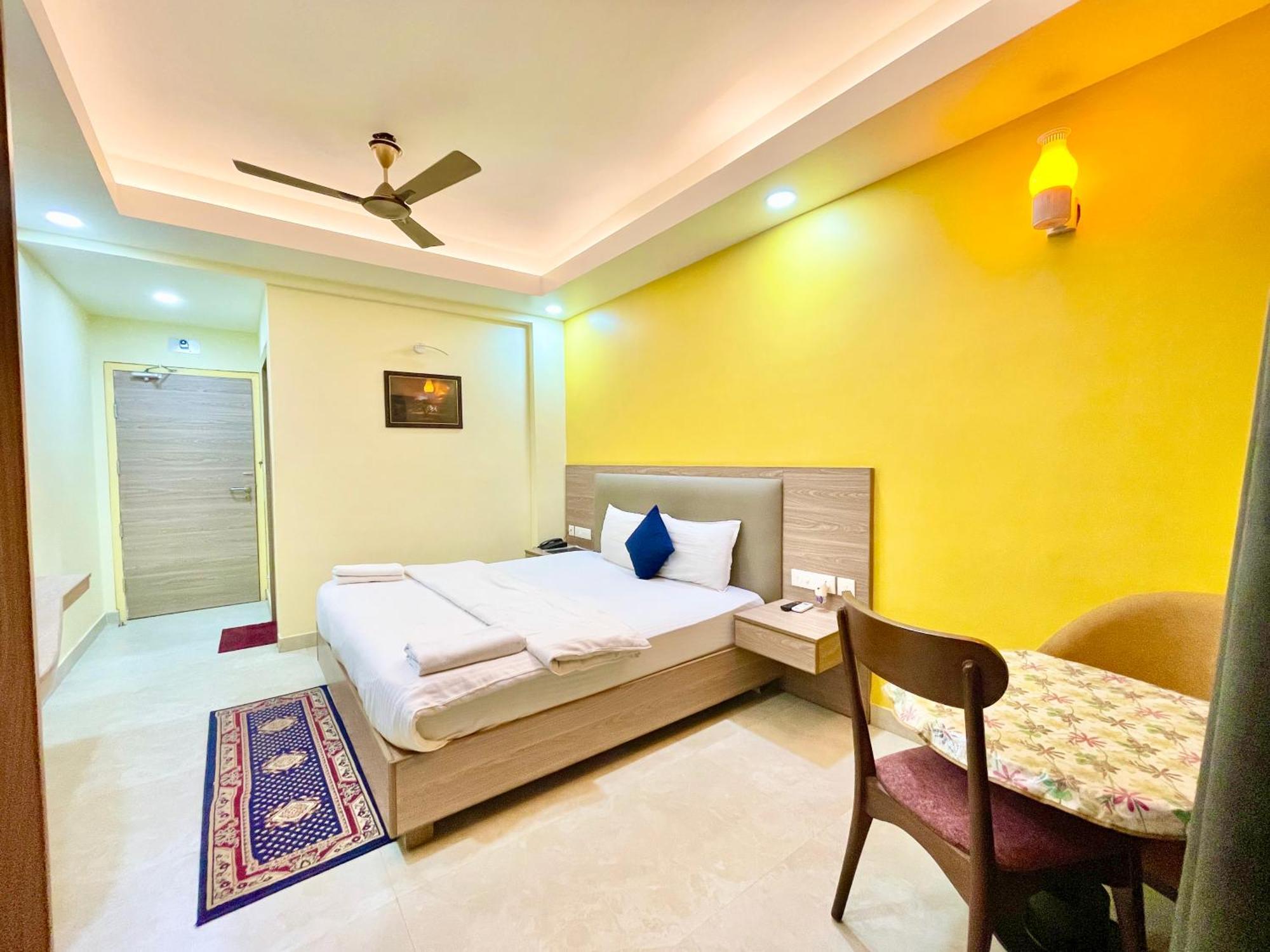 Hotel Rb International ! Puri Near-Sea-Beach-And-Temple Fully-Air-Conditioned-Hotel With-Lift-And-Card Payment Accepted-Parking-Facility, Best Hotel In Puri Exterior foto