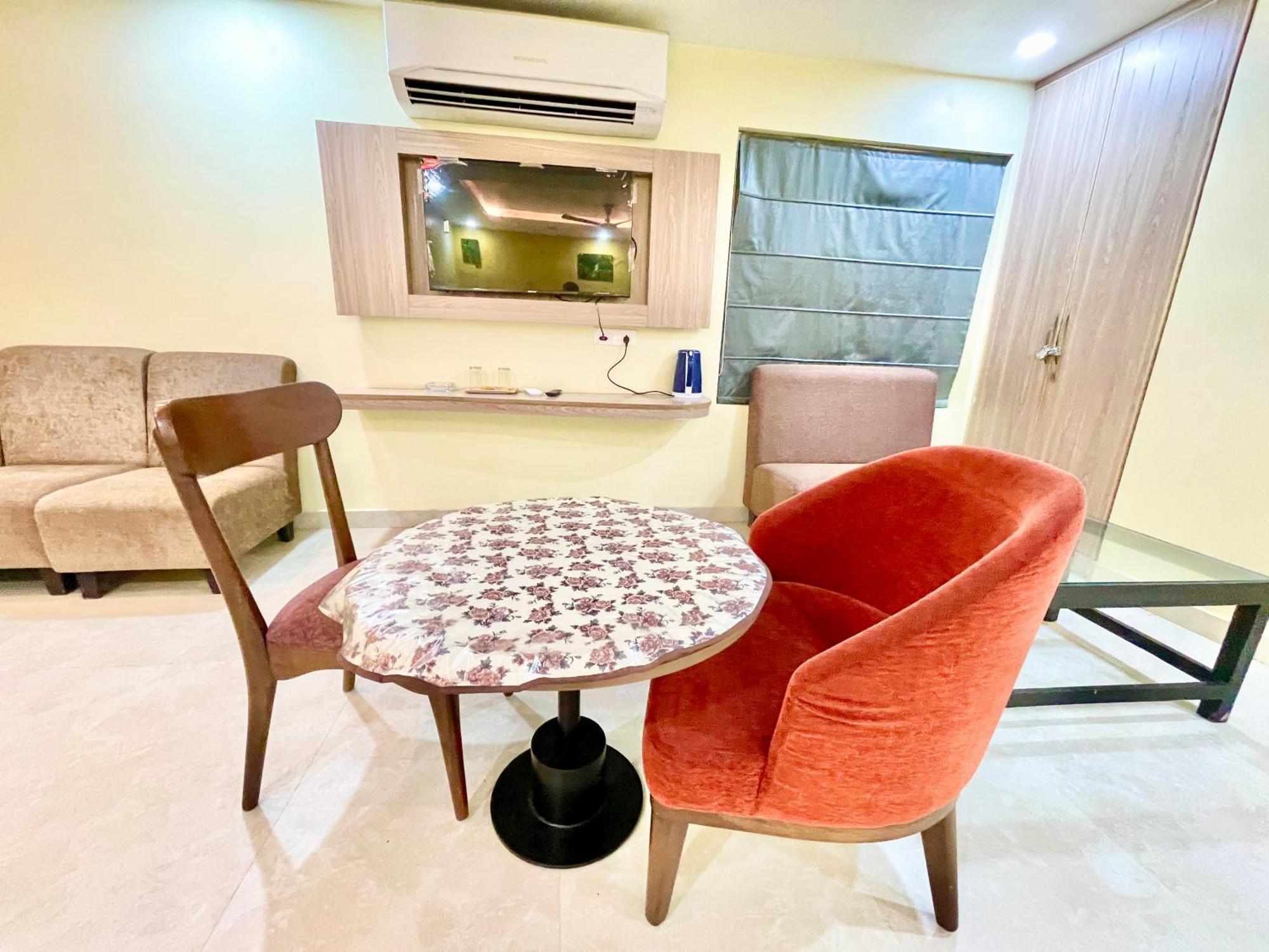 Hotel Rb International ! Puri Near-Sea-Beach-And-Temple Fully-Air-Conditioned-Hotel With-Lift-And-Card Payment Accepted-Parking-Facility, Best Hotel In Puri Exterior foto